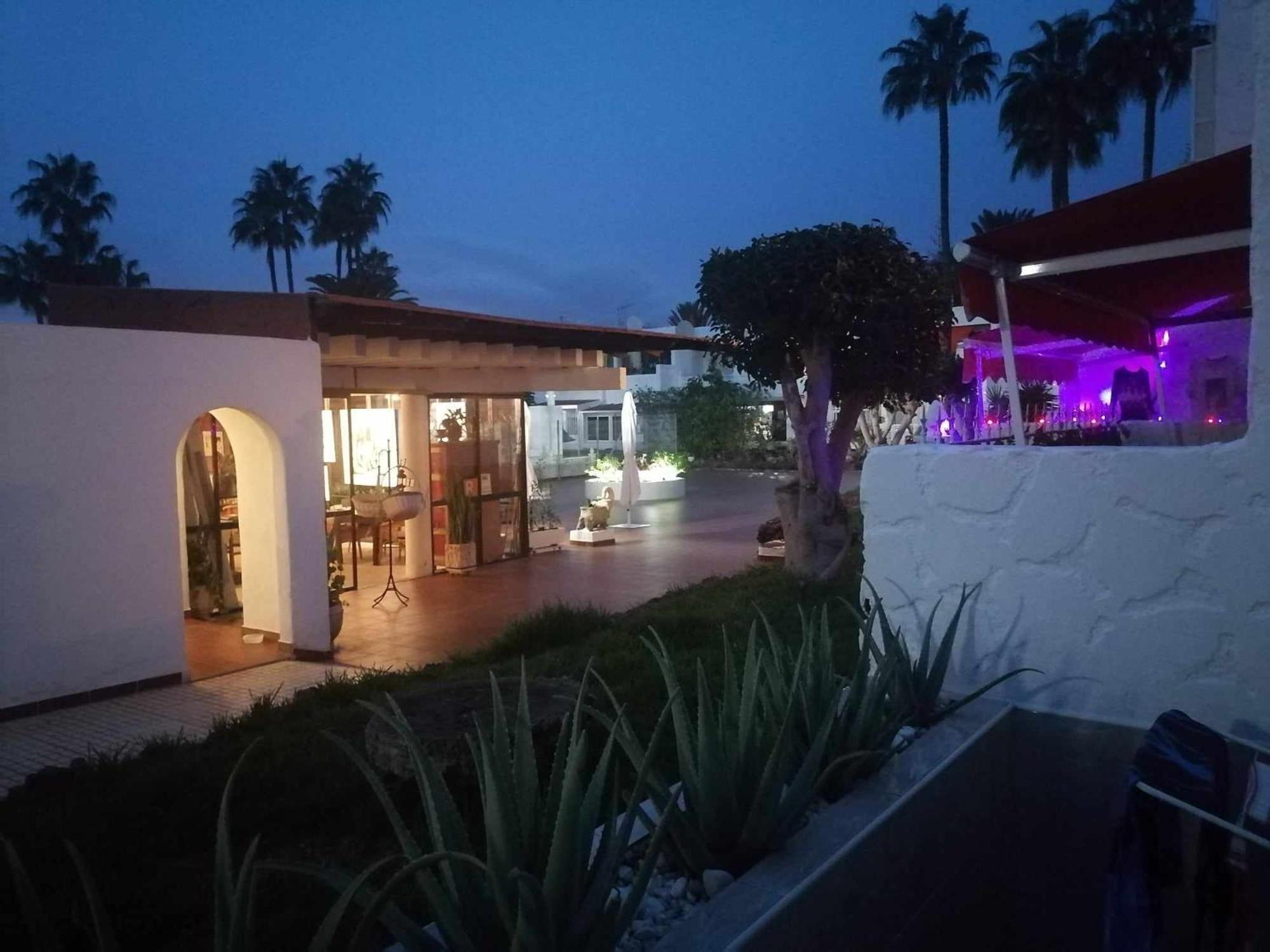 Elana Apartment With Free Wifi Costa Del Silencio Extérieur photo