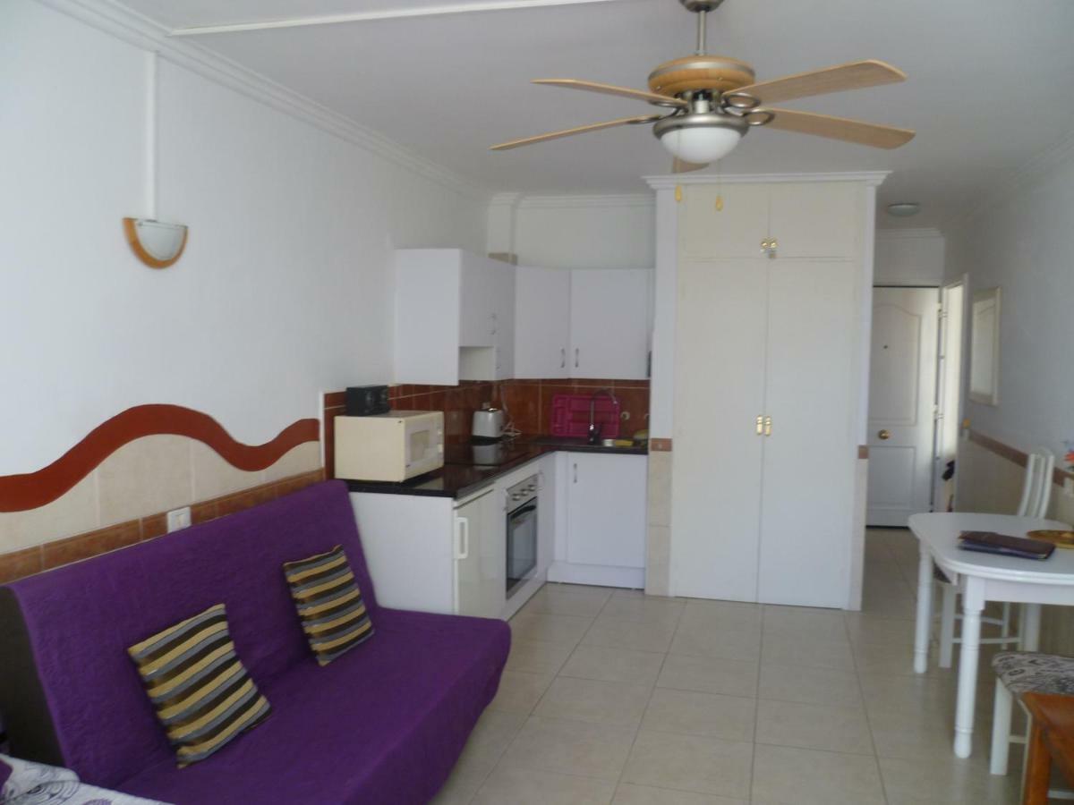 Elana Apartment With Free Wifi Costa Del Silencio Extérieur photo